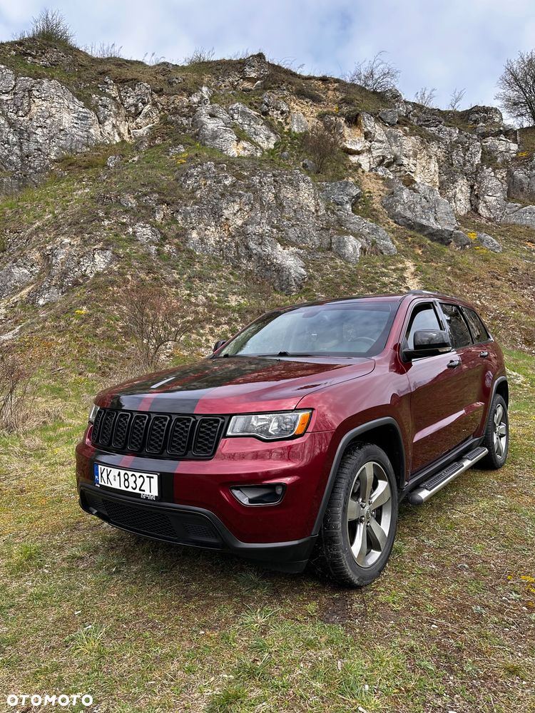 Jeep Grand Cherokee - 17