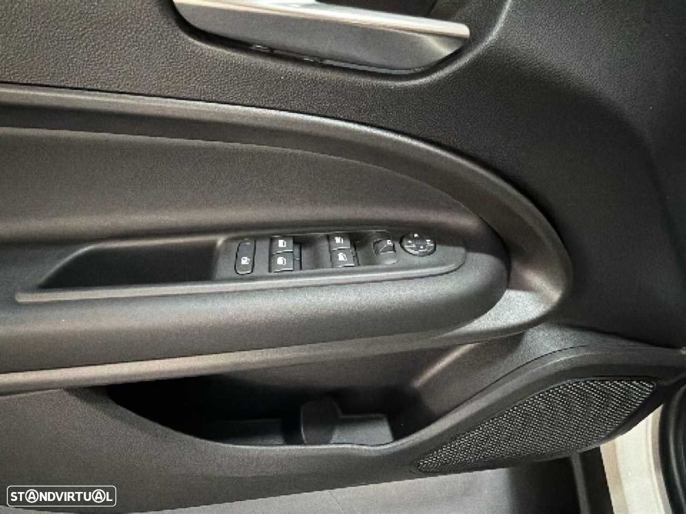 Jeep Avenger 1.2 TG Altitude - 14