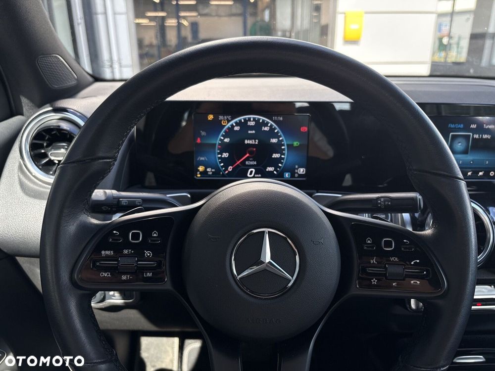 Mercedes-Benz GLB 200 7G-DCT - 15