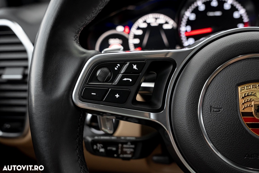 Porsche Cayenne S - 34