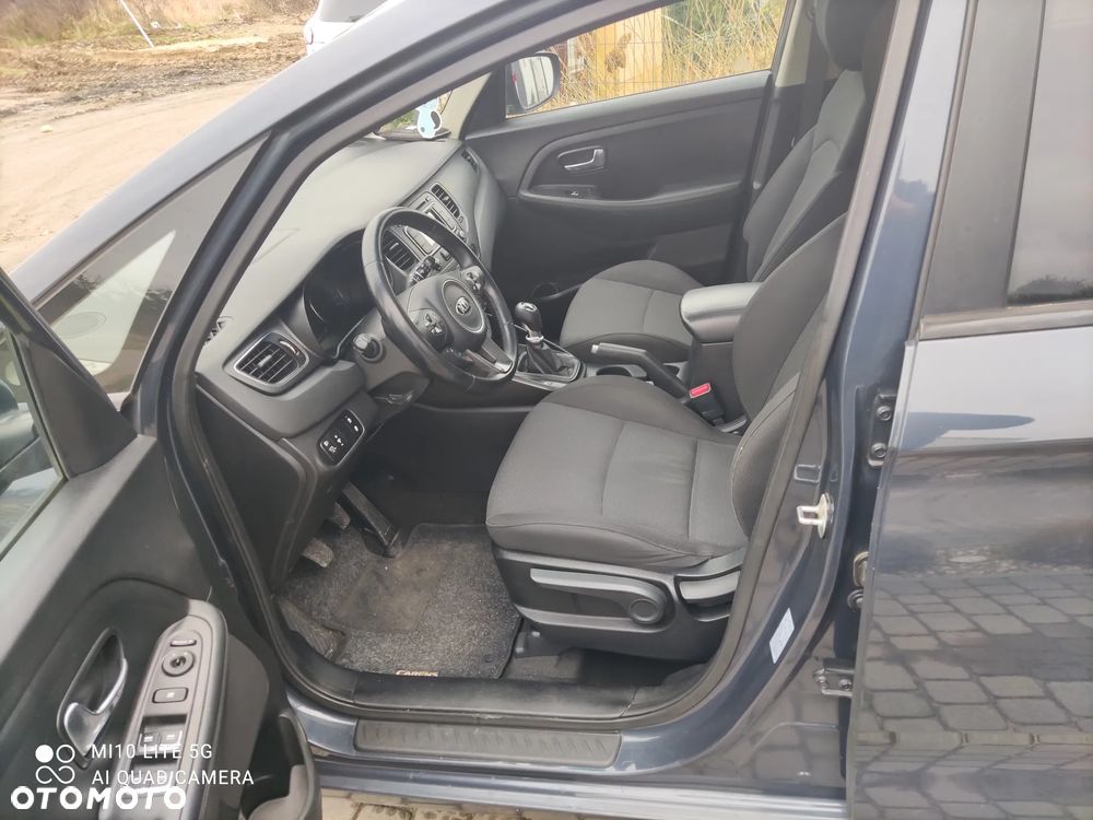 Kia Carens 1.7 CRDi 115 Dream Team Edition - 22