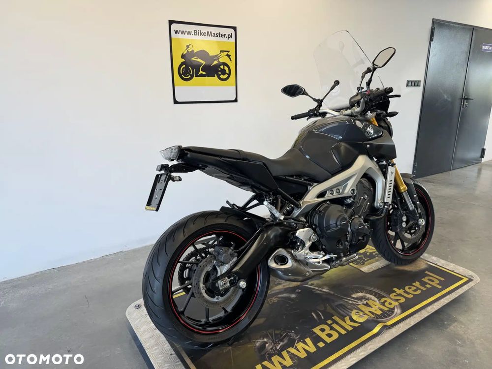 Yamaha MT - 5