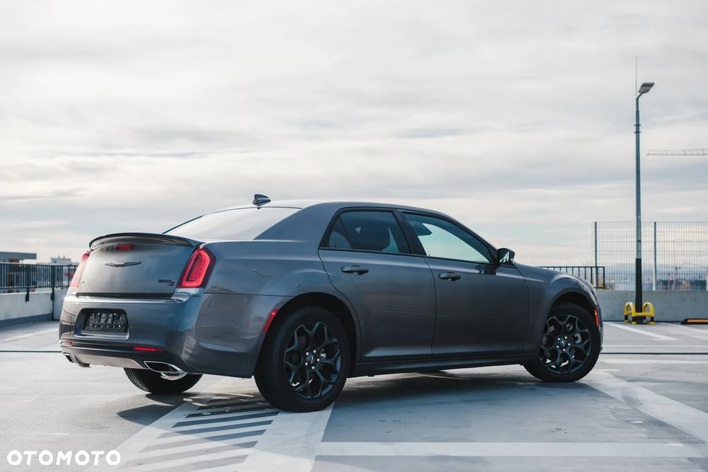 Chrysler 300s - 8