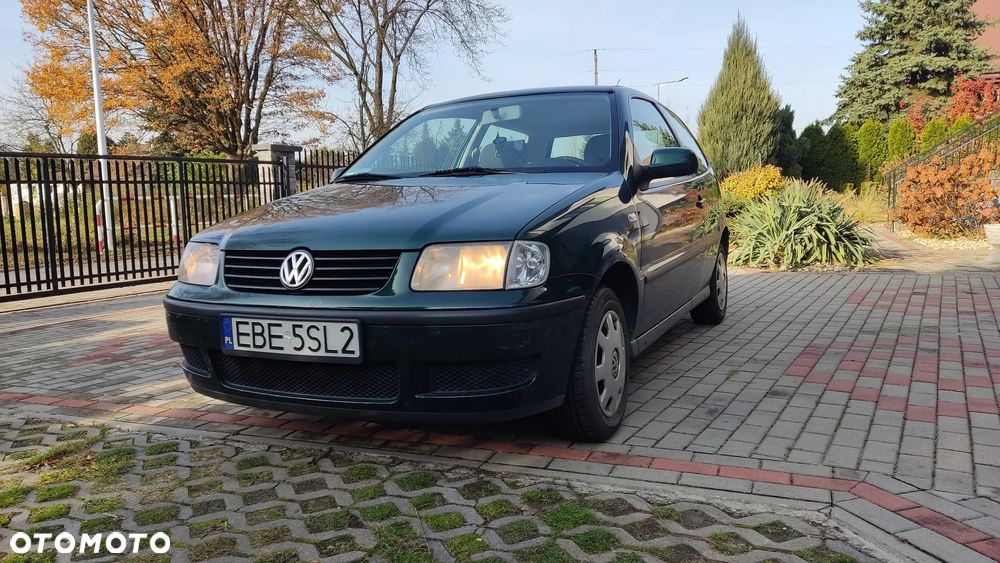 Volkswagen Polo - 2