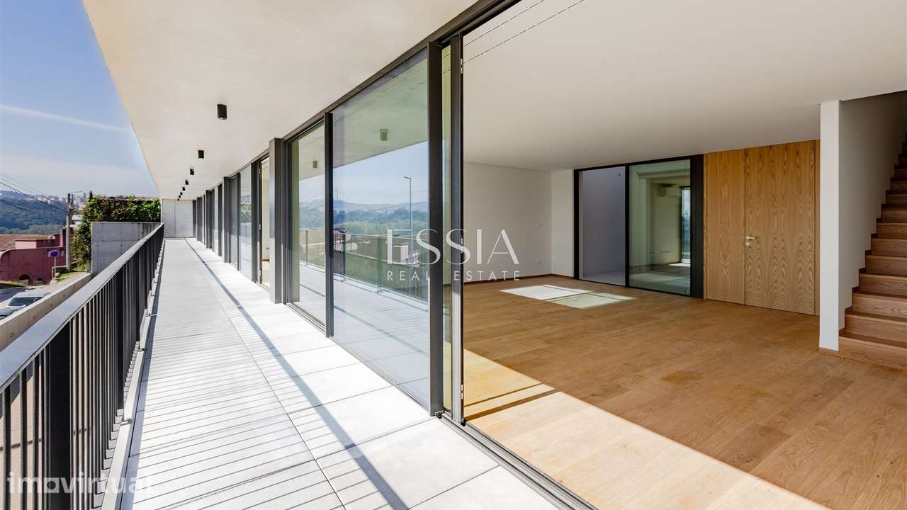Apartamento T3 Duplex com Varandas no Douro 39 - Grande imagem: 3/53