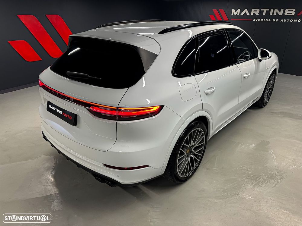 Porsche Cayenne E-Hybrid - 7