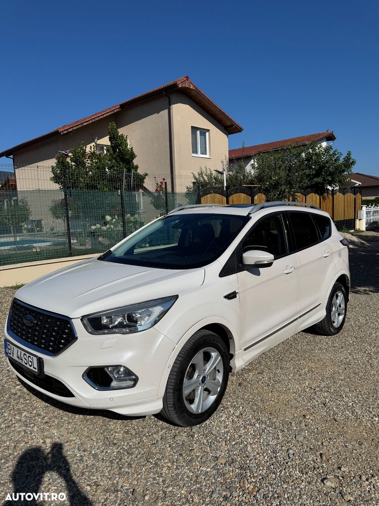 Ford Kuga 2.0 TDCi 4WD Powershift Vignale - 2
