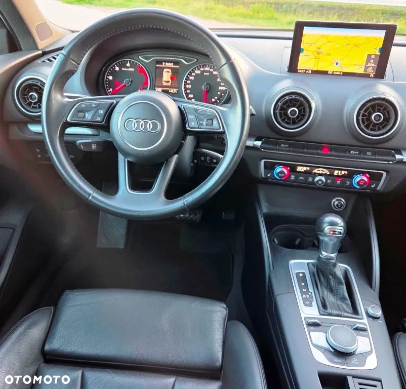 Audi A3 Sportback 2.0 TDI S tronic S line Sportpaket - 32