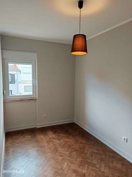T2 remodelado no centro de Vila Franca de Xira - Grande imagem: 5/7