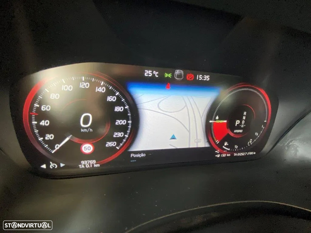 Volvo XC 60 2.0 T8 PHEV Momentum Plus AWD - 13