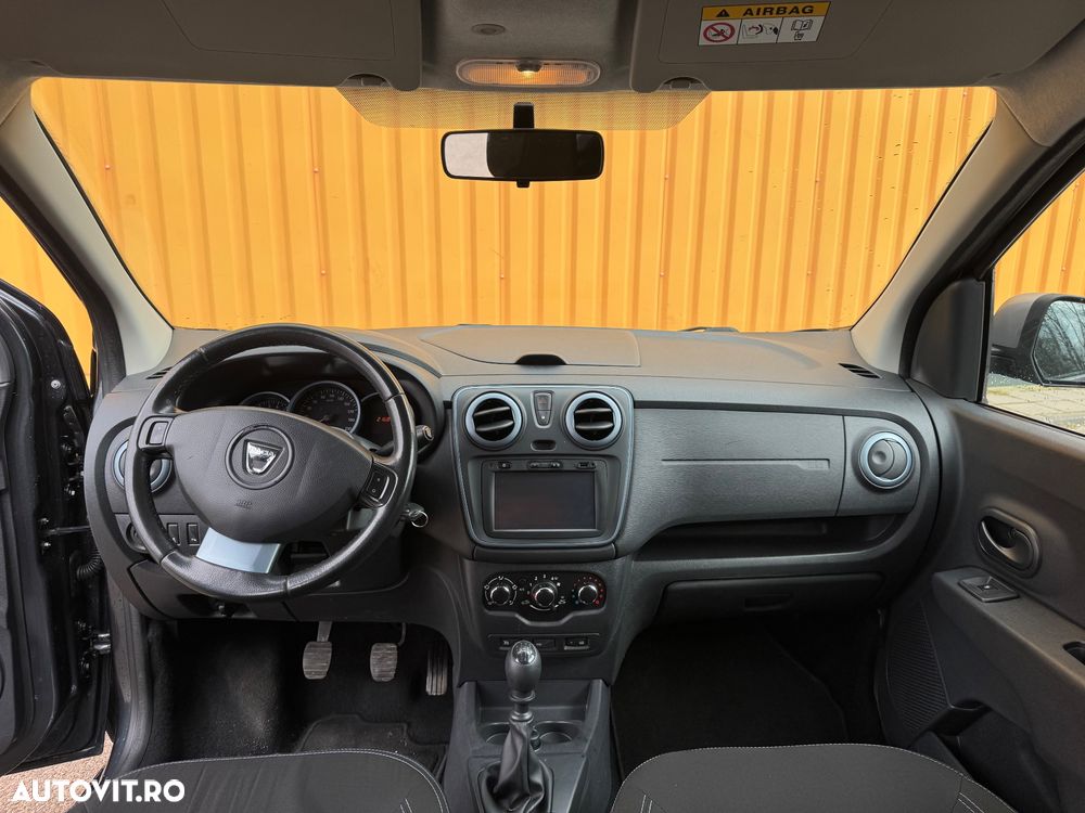 Dacia Lodgy 1.5 dCi 109 CP Stepway - 10