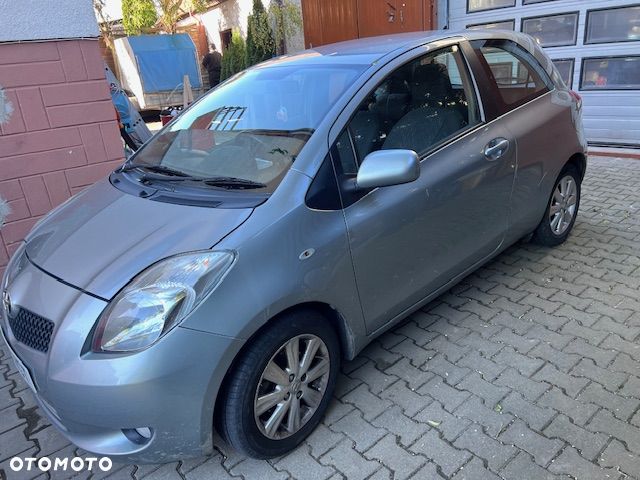 Toyota Yaris 1.33 Luna - 4