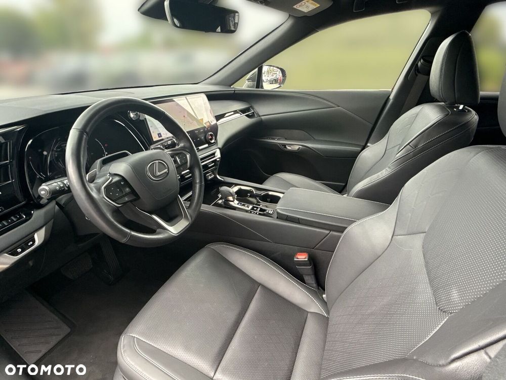 Lexus RX - 9