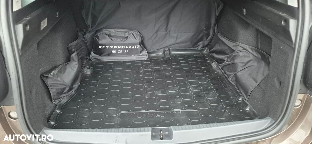 Dacia Duster TCe 130 GPF Comfort - 4