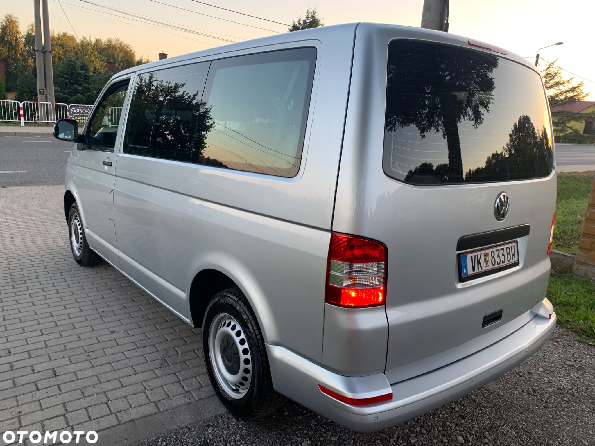 Volkswagen Transporter T5 TDI L1H1 Mixt - 5