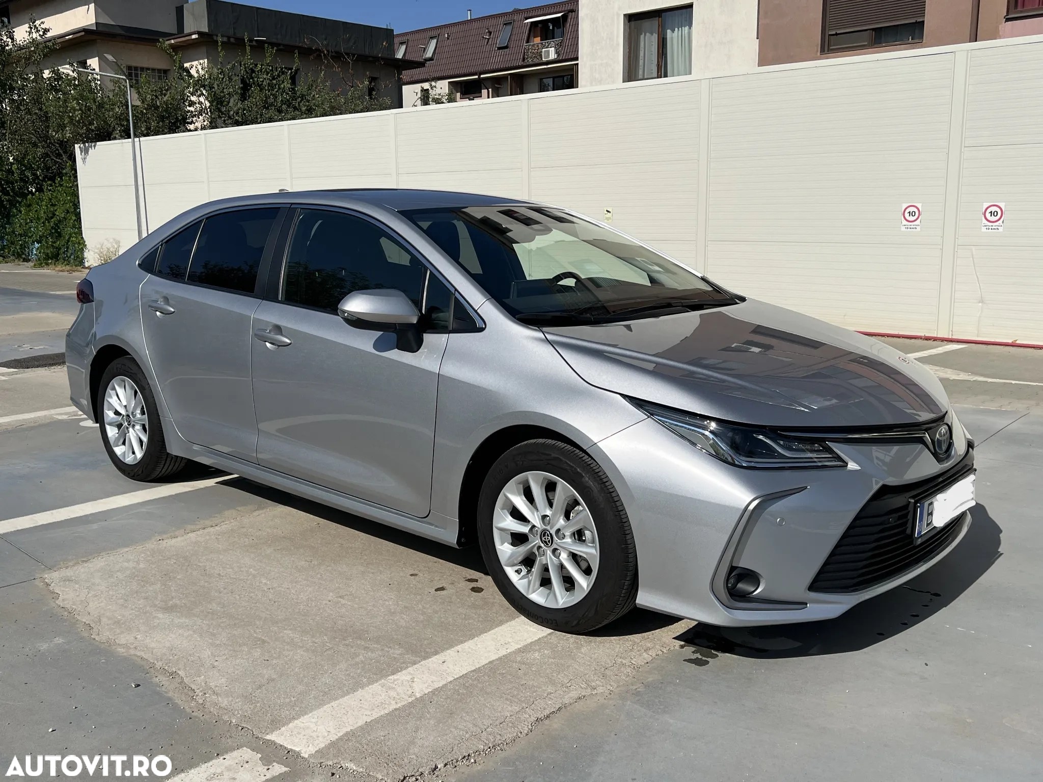 Toyota Corolla 1.8 HSD Dynamic - 3