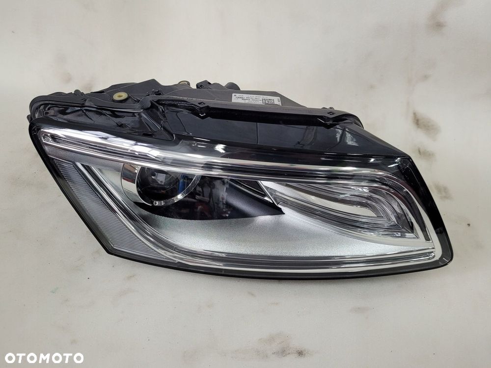 LAMPA PRAWY PRZÓD AUDI Q5 8R0941754C - 1
