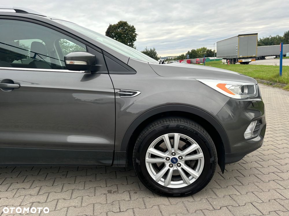 Ford Kuga 2.0 TDCi 4x2 Titanium - 15