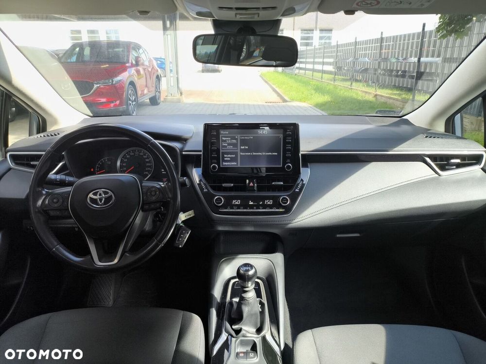 Toyota Corolla - 12
