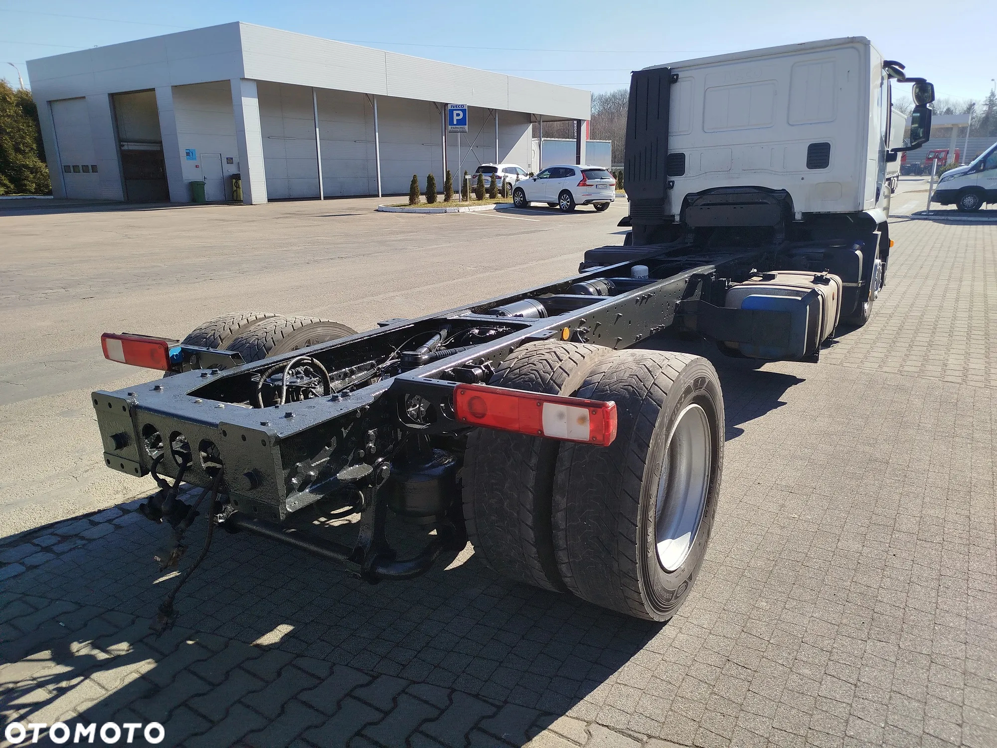 Iveco STRALIS Podwozie pod zabudowę (np. autotransporter) - 9