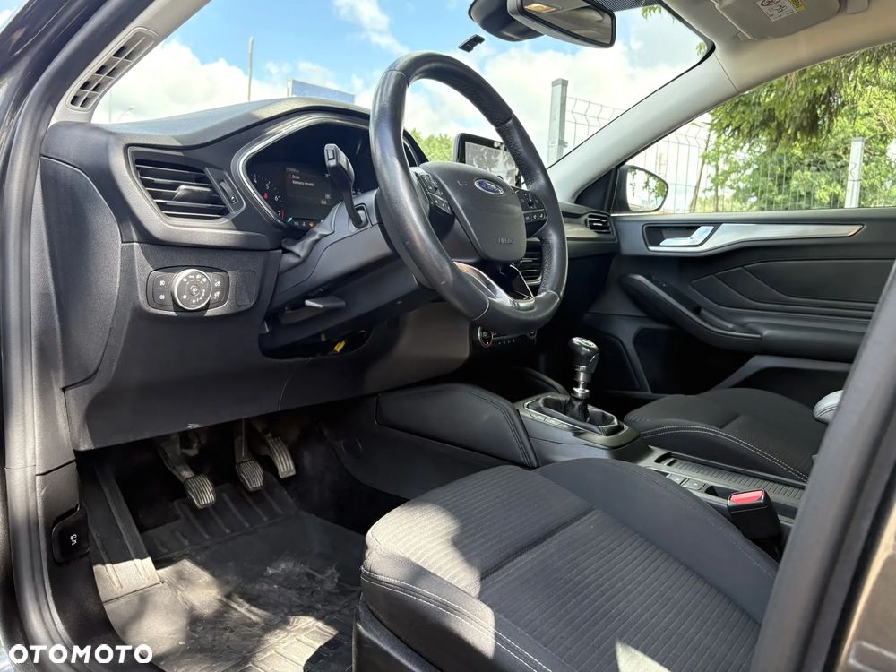 Ford Focus 1.0 EcoBoost mHEV ST-Line X - 11