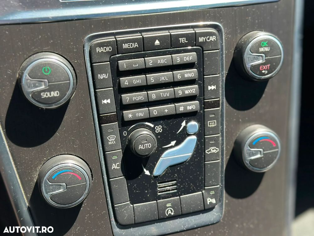 Volvo XC 60 D3 Start-Stop Momentum - 26