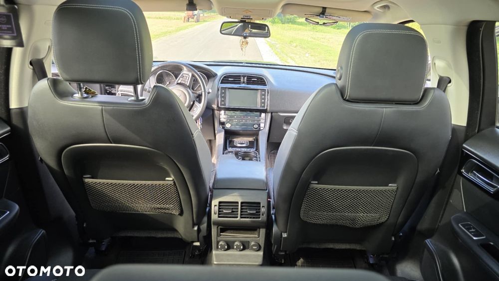 Jaguar F-Pace 2.0 i4D AWD R-Sport - 18