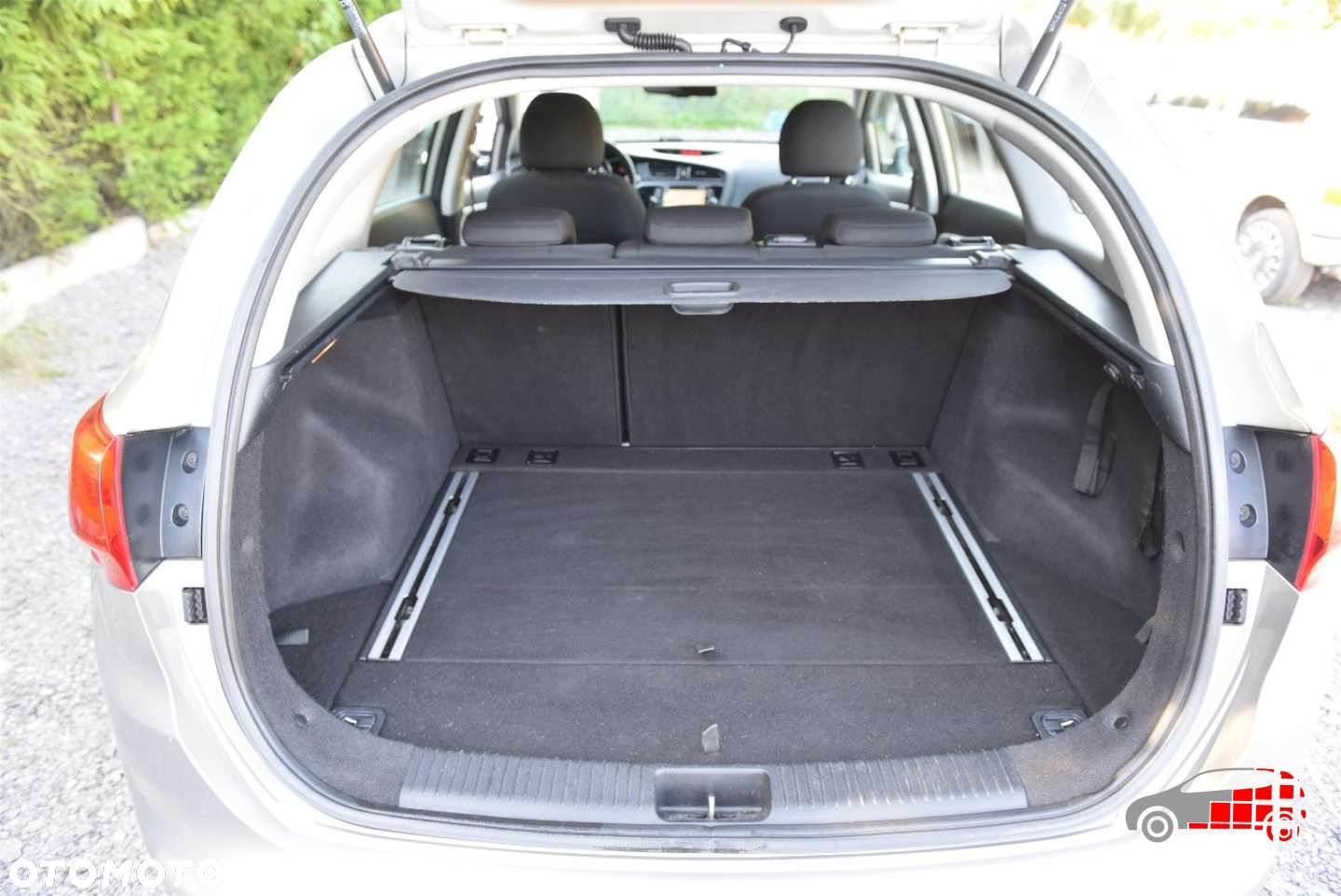 Kia Ceed - 16