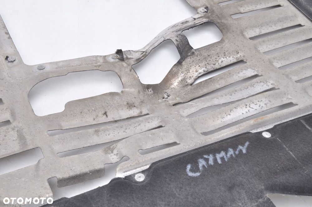 PORSCHE 718 CAYMAN 982 OSŁONA PODWOZIA - 2