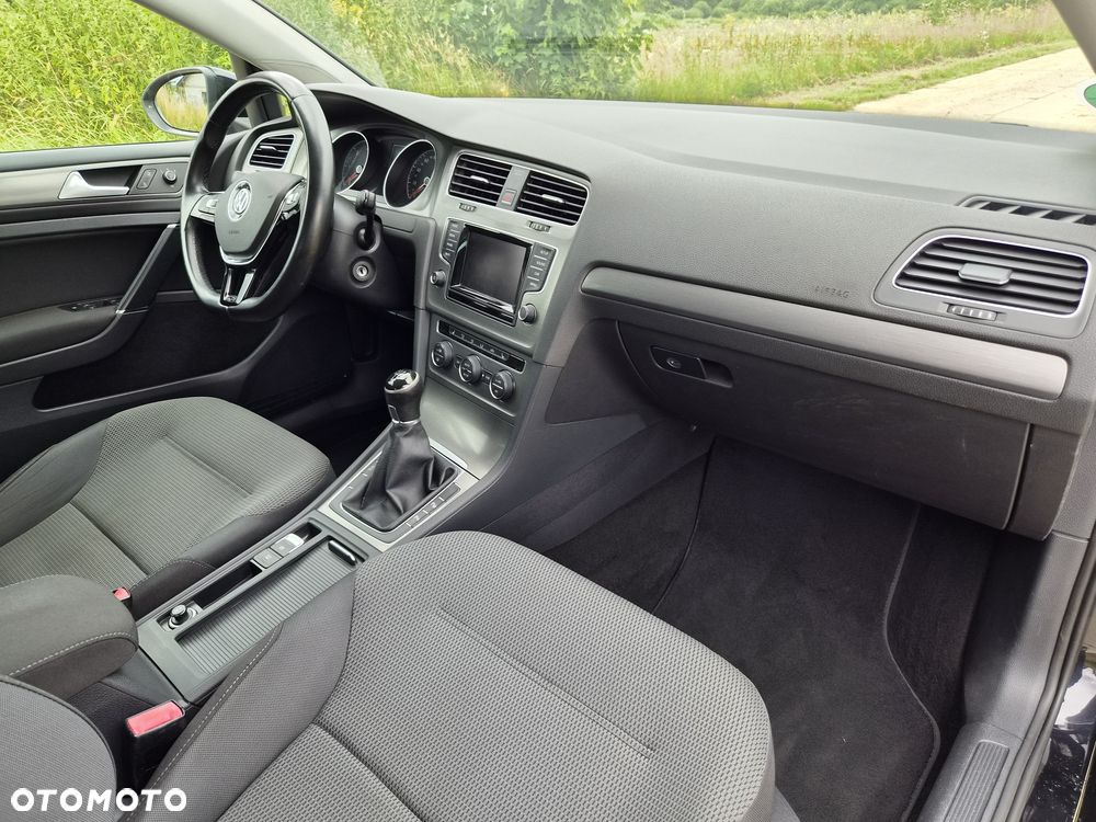 Volkswagen Golf - 7