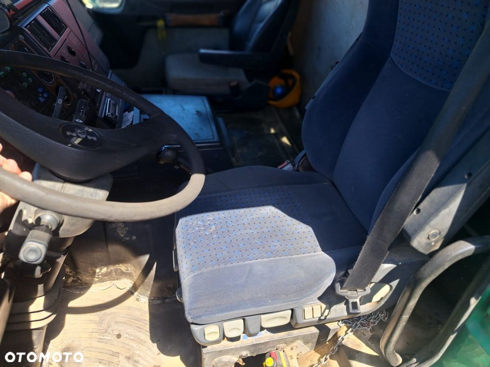 MAN 6x4 26.463 wywrotka 3 osiowa - 15