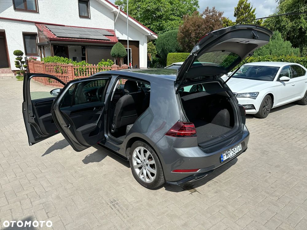 Volkswagen Golf - 27