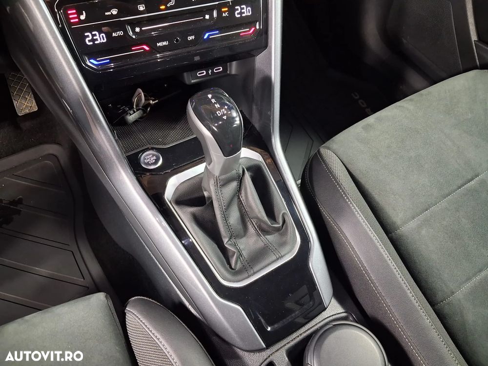 Volkswagen T-Roc 1.5 TSI DSG Style - 27