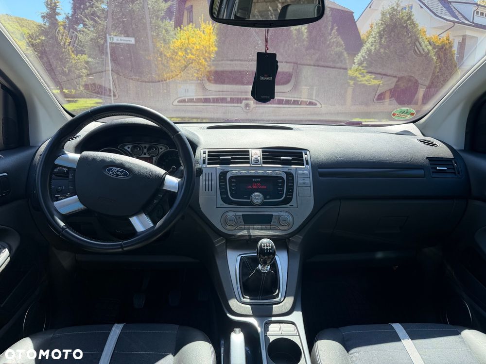 Ford Kuga 2.0 TDCi 4x4 Titanium - 22