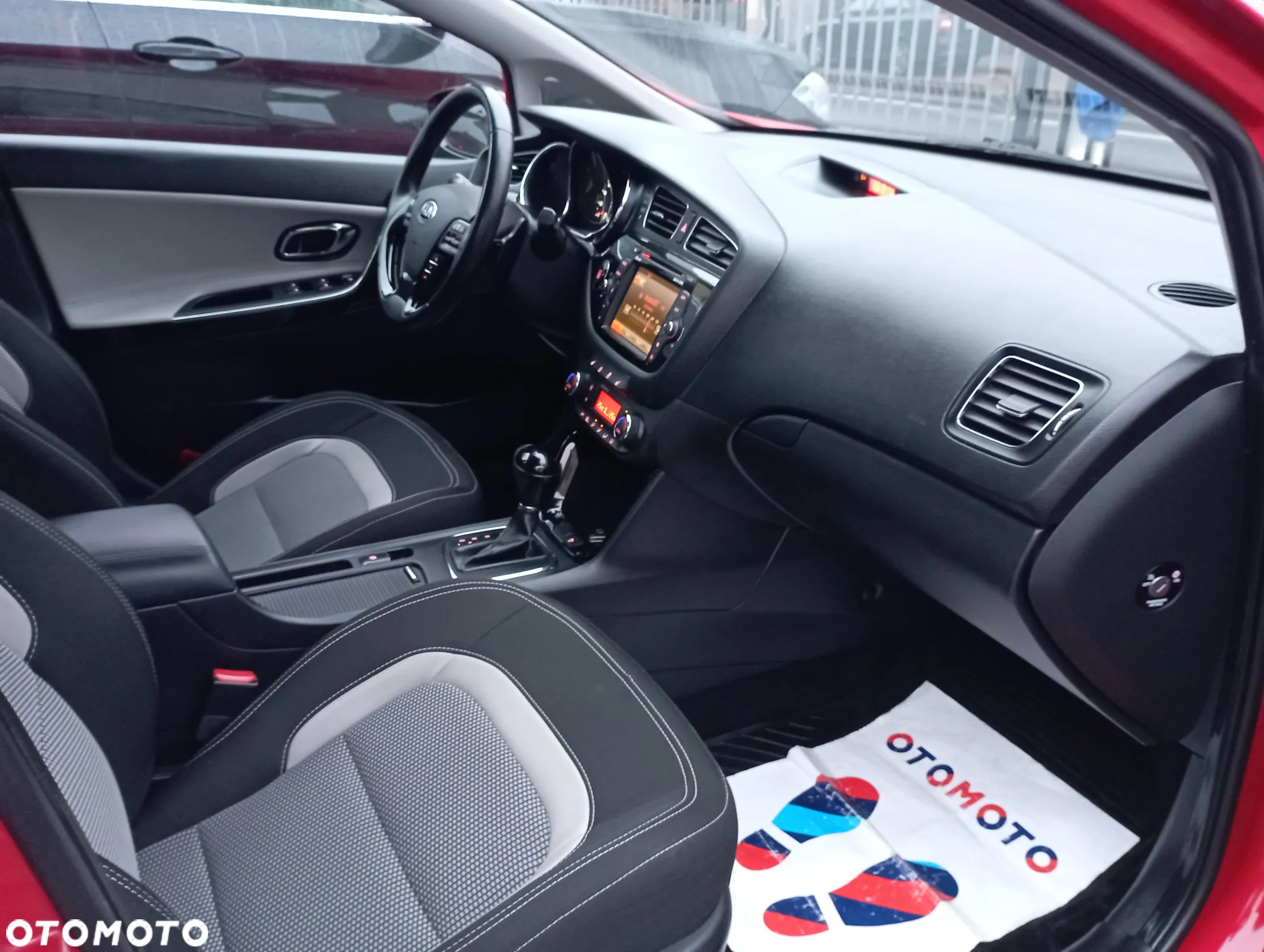 Kia Ceed Cee'd 1.6 GDI XL DCT - 9