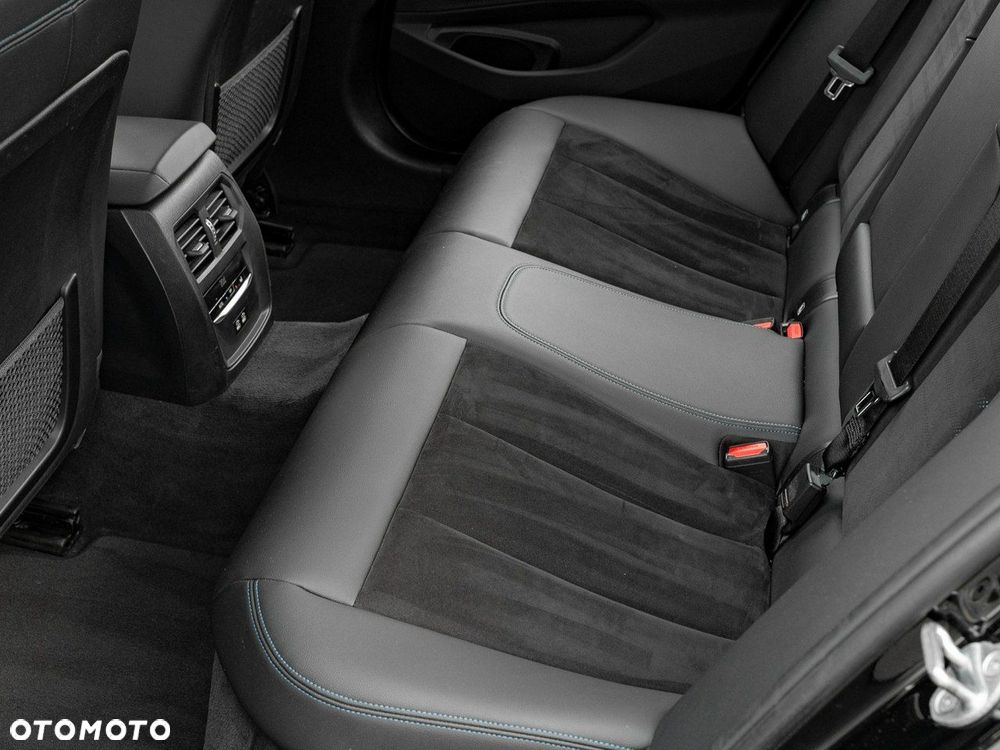 BMW Seria 3 320d xDrive M Sport sport - 25