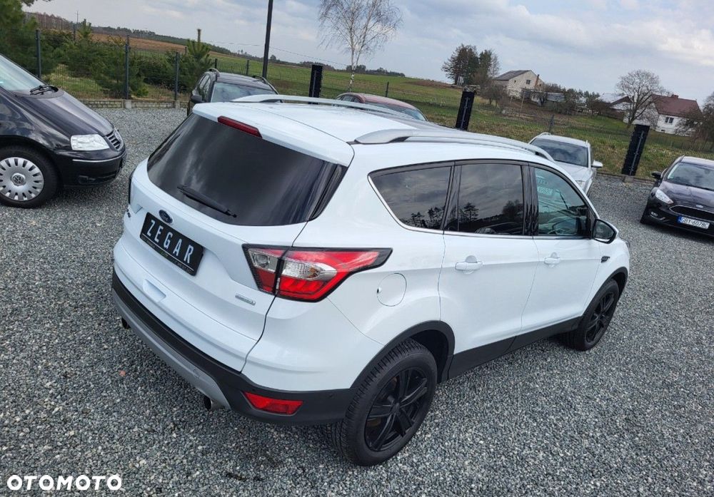 Ford Kuga - 34