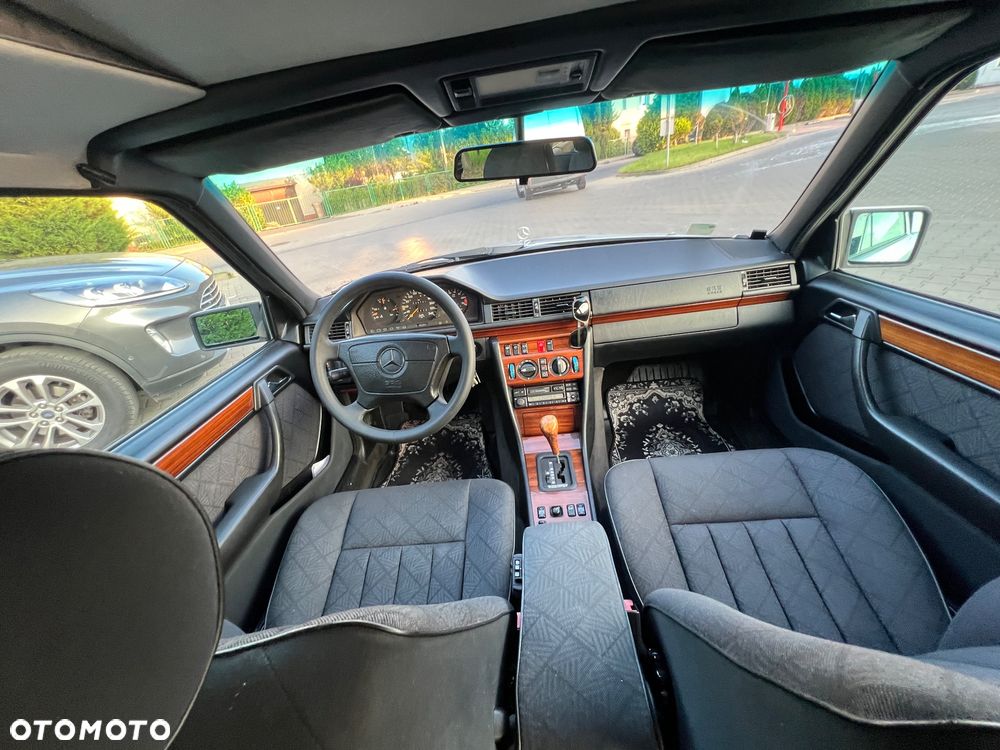 Mercedes-Benz Klasa E - 11