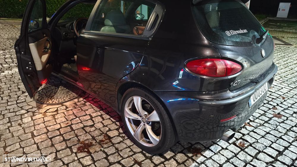 Alfa Romeo 147 1.9 JTD Plus - 2