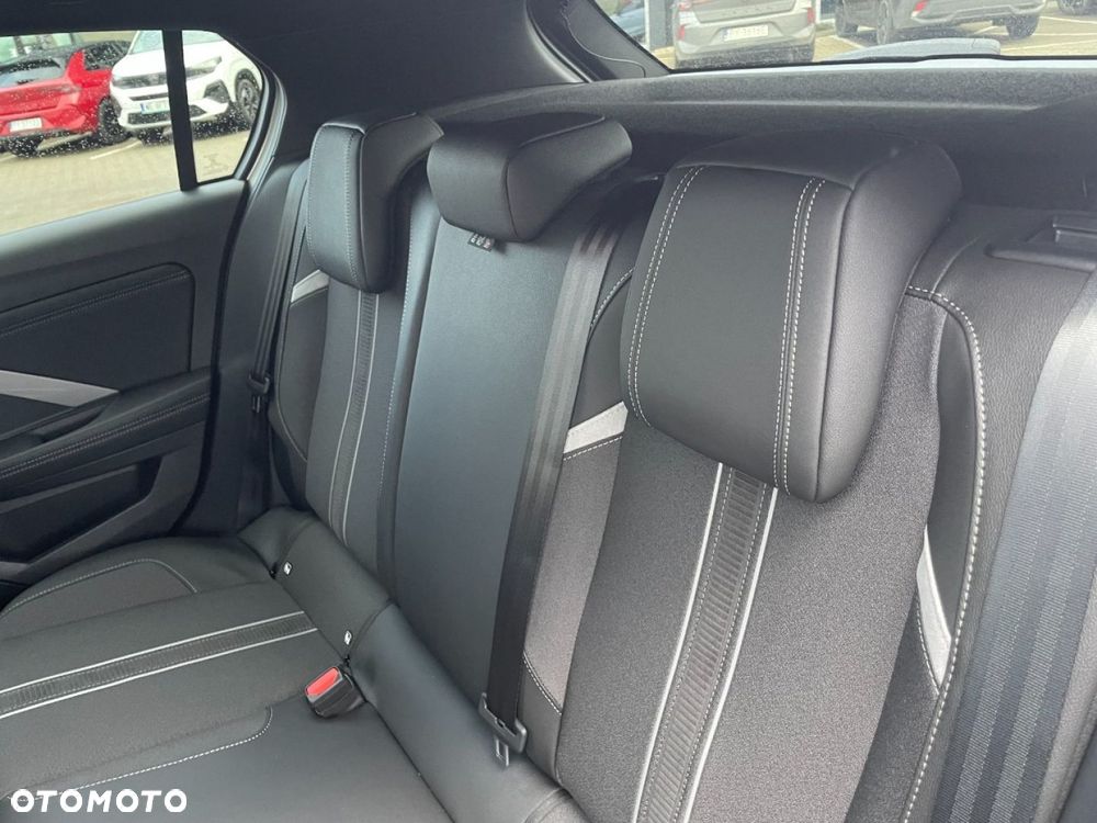 Opel Astra - 10