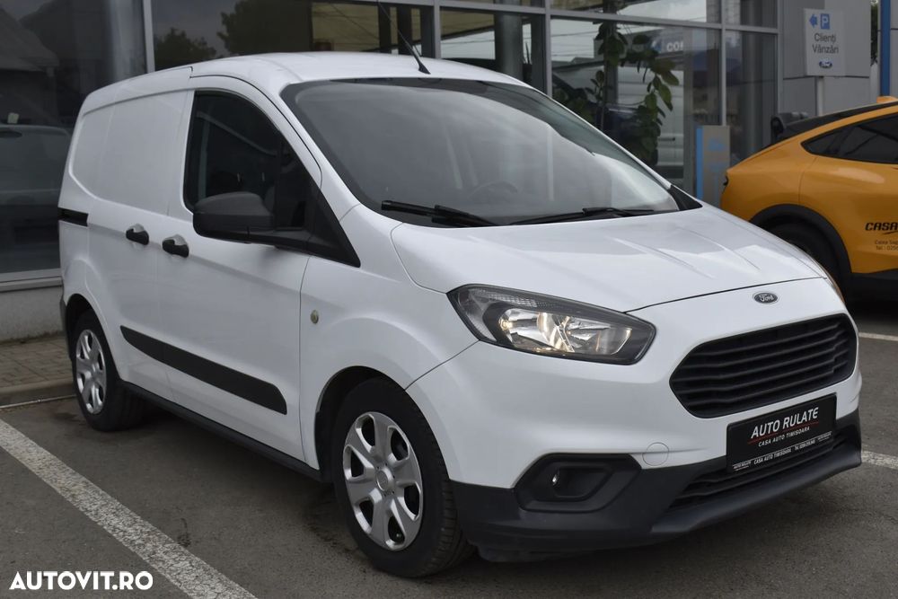 Ford Transit Courier - 4
