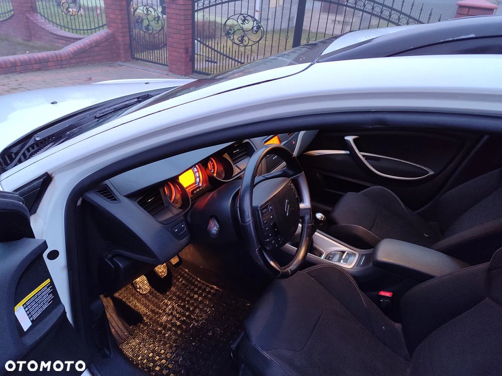 Citroën C5 2.2 HDi Exclusive - 11