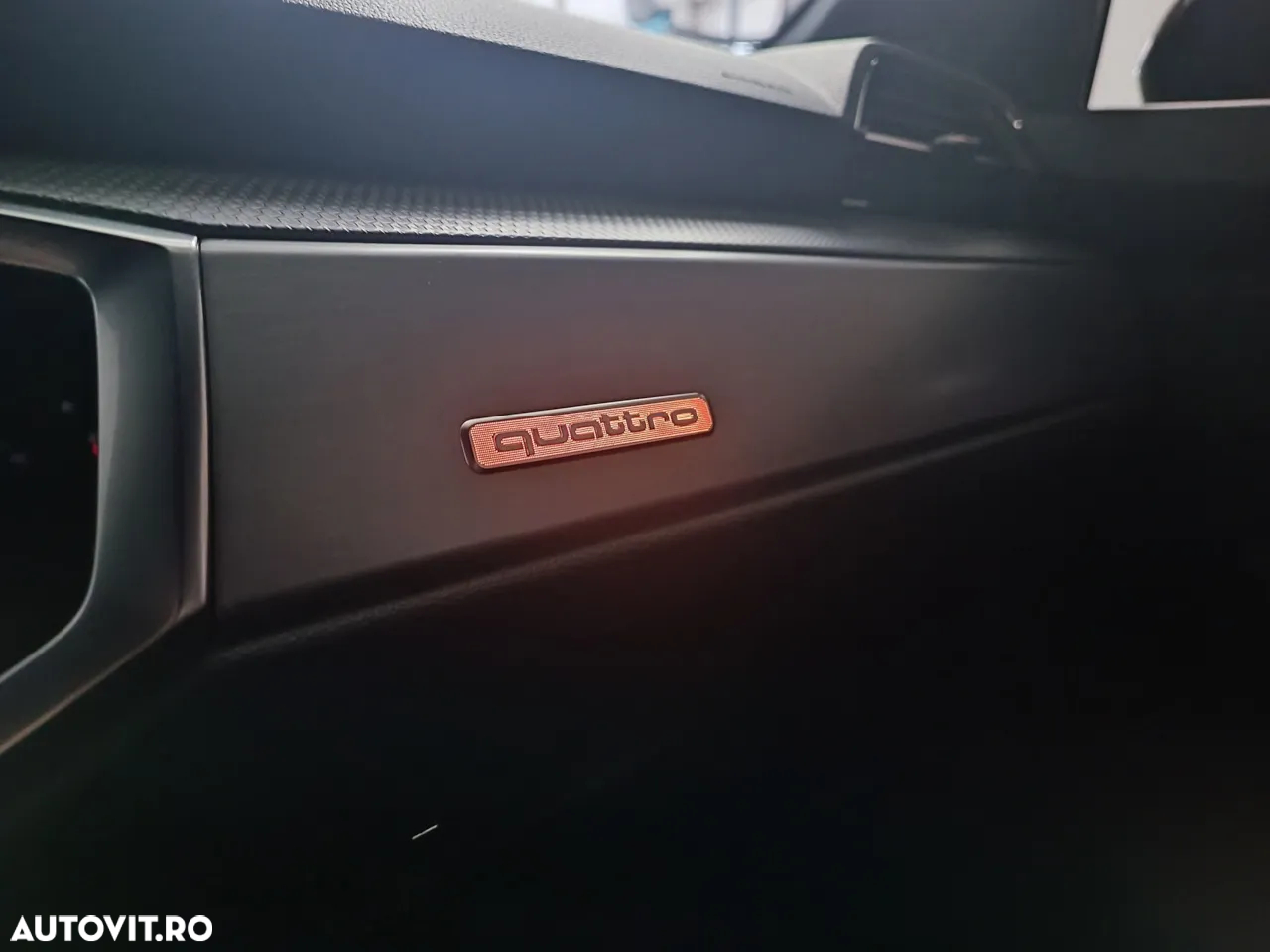 Audi Q3 35 TDI quattro S tronic S line - 20