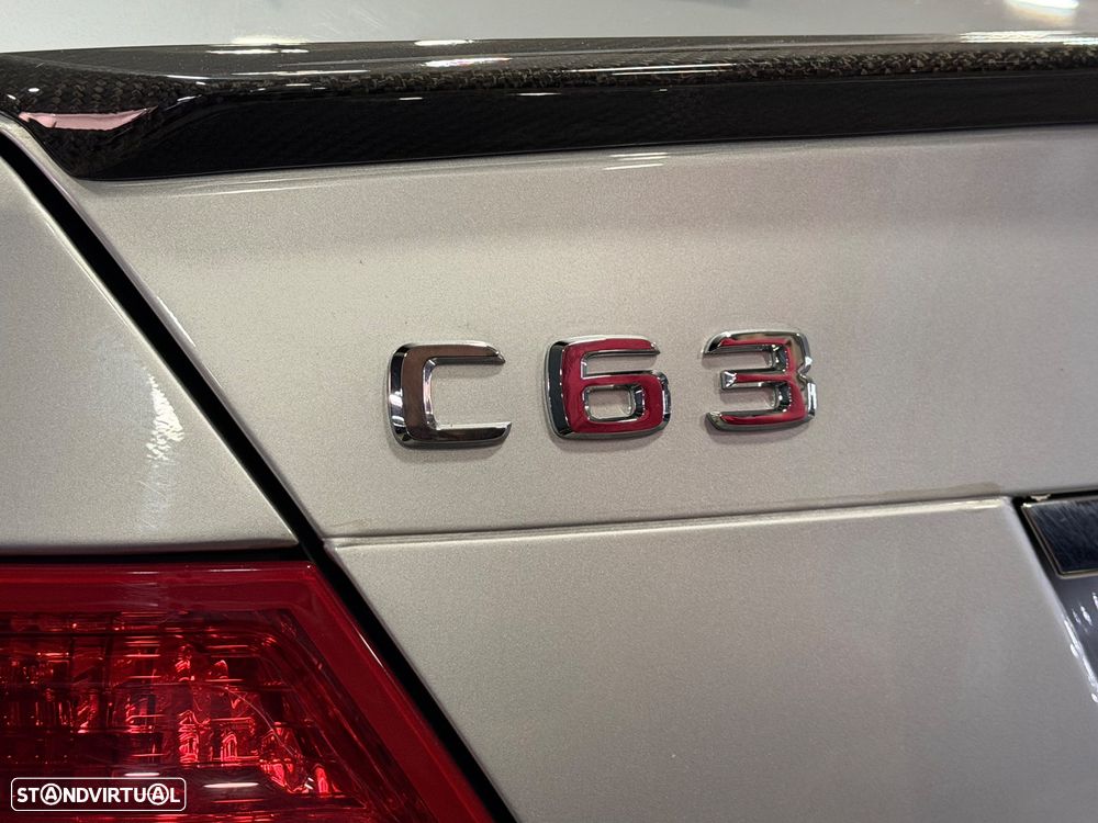 Mercedes-Benz C 63 AMG Standard - 15