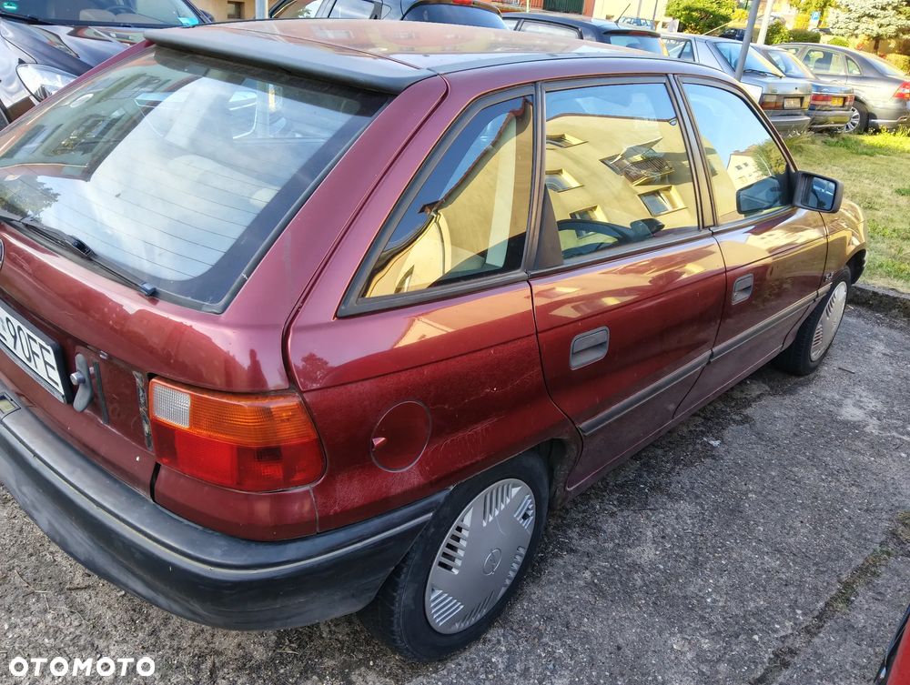 Opel Astra - 4