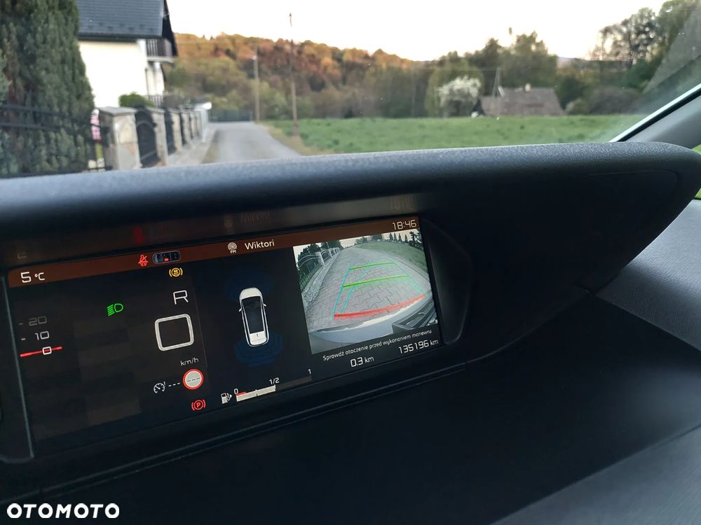 Citroën C4 SpaceTourer 1.6 PureTech Shine S&S EAT8 - 19