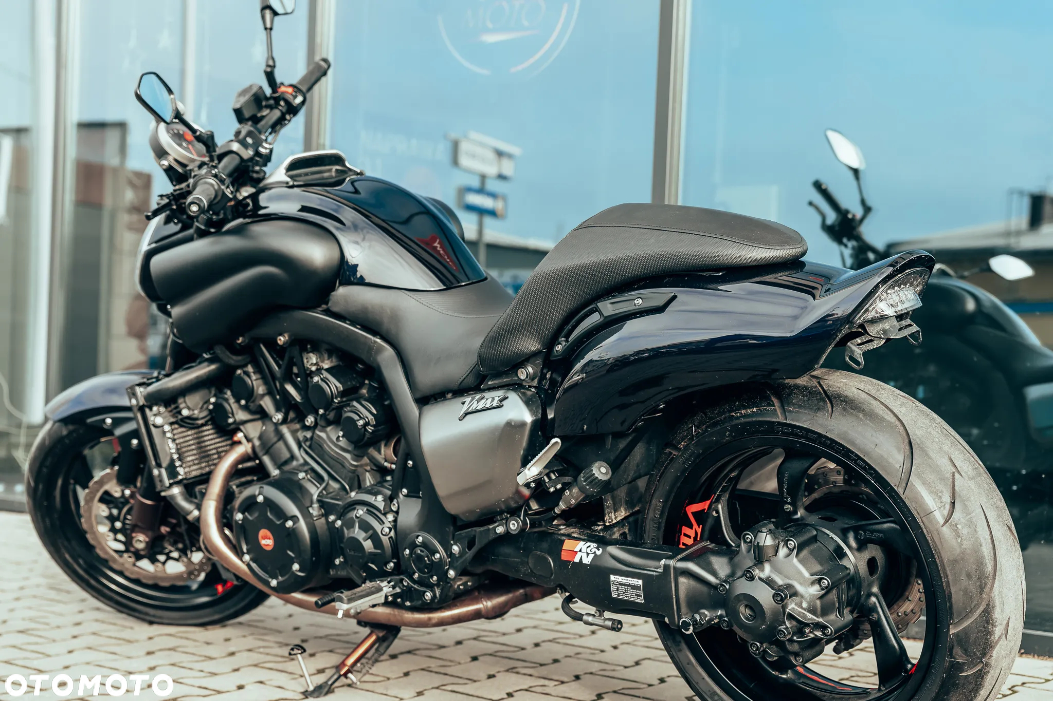 Yamaha V-MAX - 8