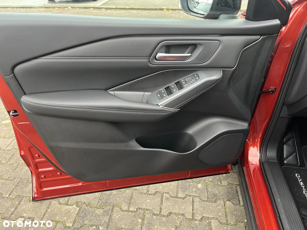 Nissan Qashqai 1.3 DIG-T mHEV N-Connecta Xtronic - 10