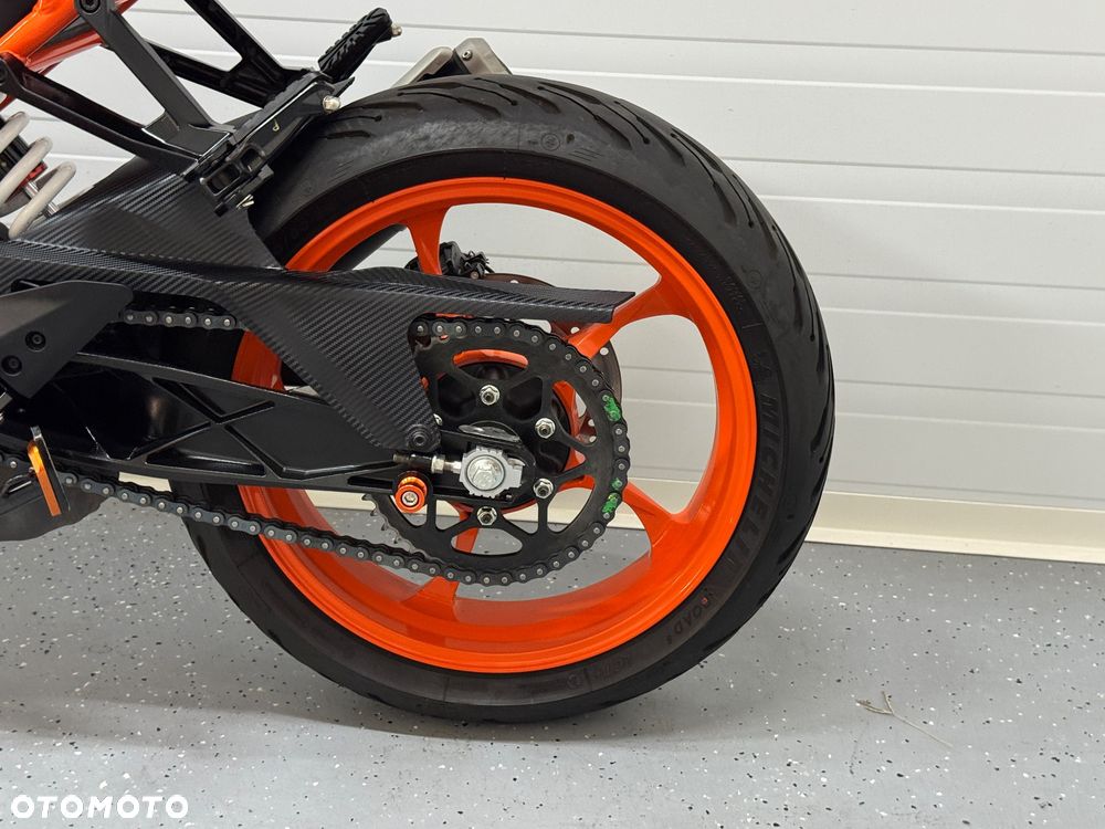 KTM RC 125 - 20