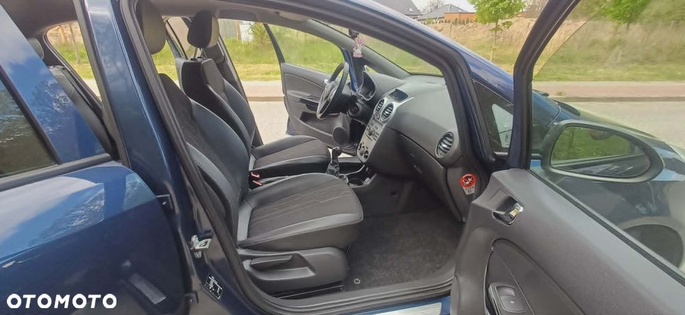 Opel Corsa 1.4 16V Innovation - 14